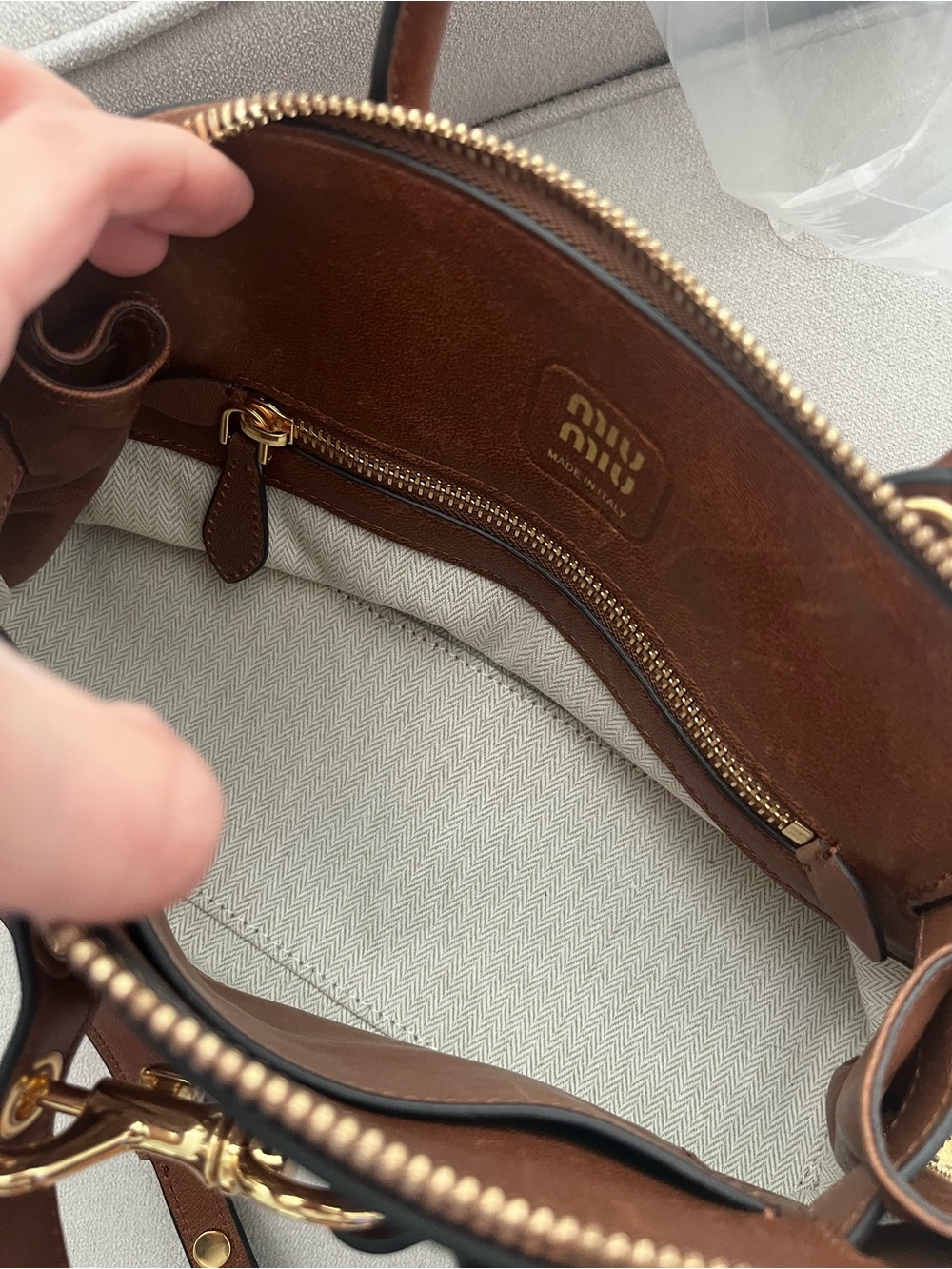 MIU MIU Nappa Aviator Small Aventure Bag in Rovere - Picture 4 of 7